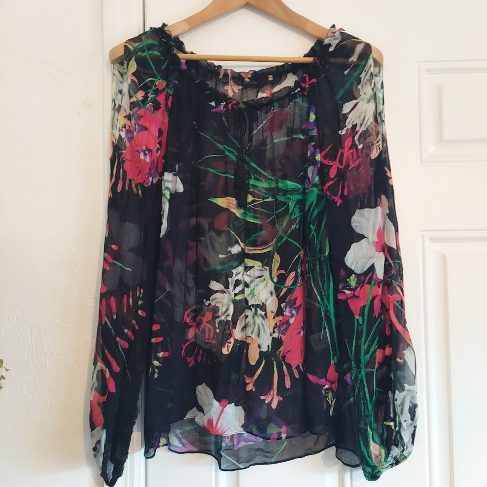 Elie Tahari Gorgeous Silk Top